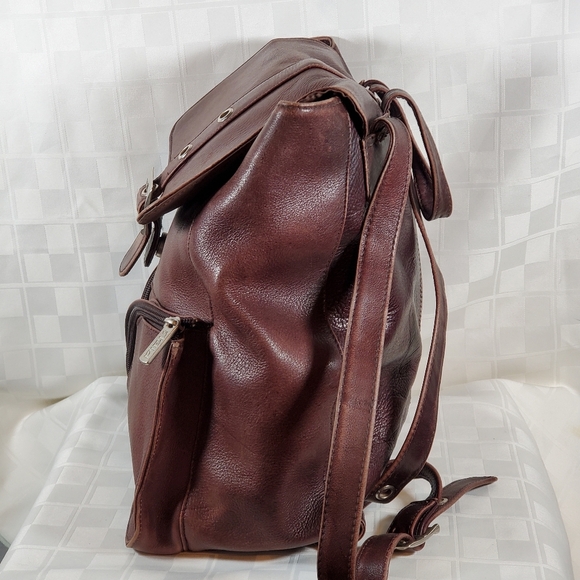 Vintage Piel Large Leather Buckleflap Backpack - Picture 4 of 7